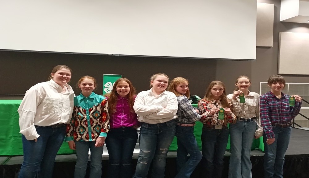    Wayne County 4-H Horse Club members participating in the Western Region Horse Bowl and Hippology Contest are AnaLee Rich (Jr. High), Jessie Scogin (Jr.), Lexie Hallmark (Jr.), Keiland Rich (Jr.), Izzy Pope (Jr.), Jolie Makara (Jr. High), Molly Pope (Jr. High), and Eva Welch (Jr. High).