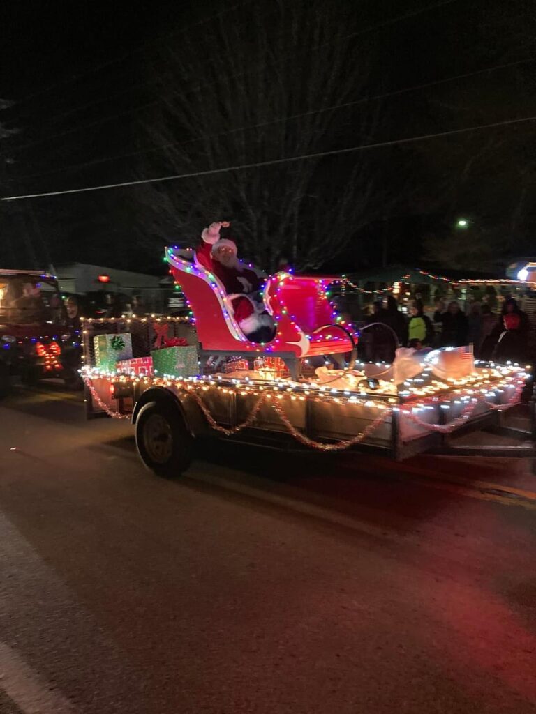 Rescheduled Collinwood Christmas Parade is a Big Success