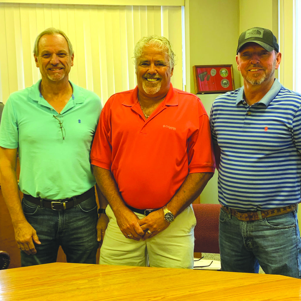    Waynesboro City Commissioners Jeff Howell, Tony Creasy, and Chris Bevis were sworn in prior to last Monday’s meeting. The three commissioners ran unopposed in the recent election to retain their seats on the commission.